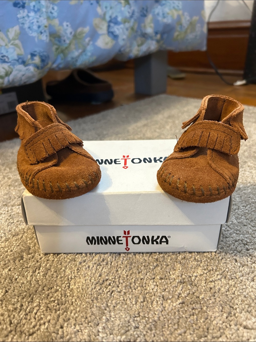 Minnetonka Kids / Baby Chestnut Suede Fringe Moccasins